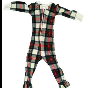 NWOT The Beaufort Bonnet Company Plaid Baby Outfit